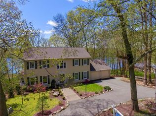 51 Lake Ridge Dr, Marlborough, CT 06447