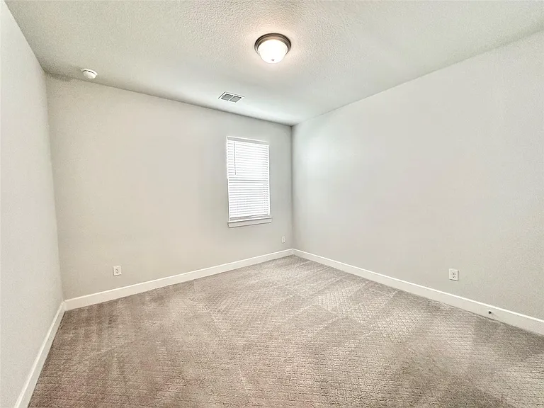 9218 Rocking Plain Ln — Photo 22