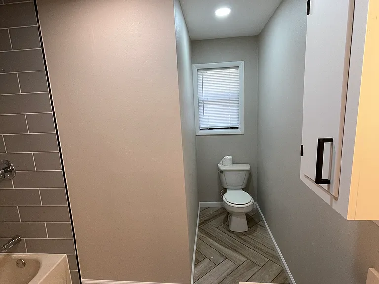 104 N Woodland Dr — Photo 16