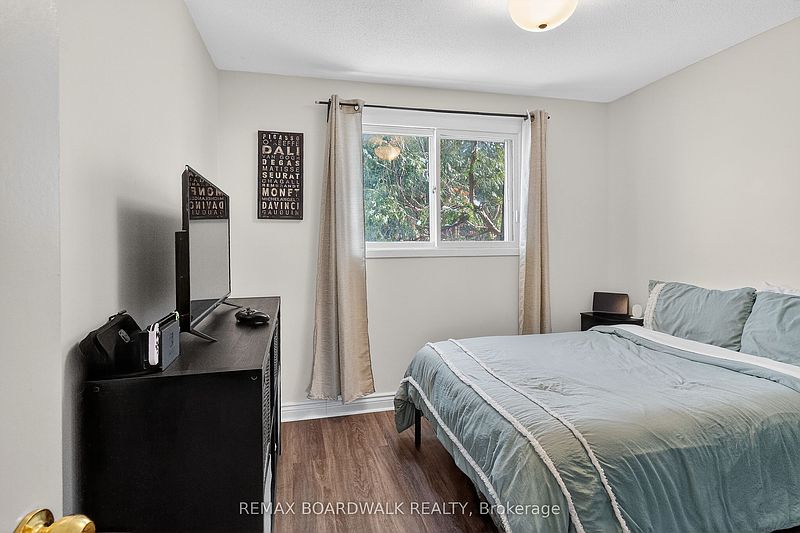 Ottawa House for rent - 4 Bedrooms — photo 17