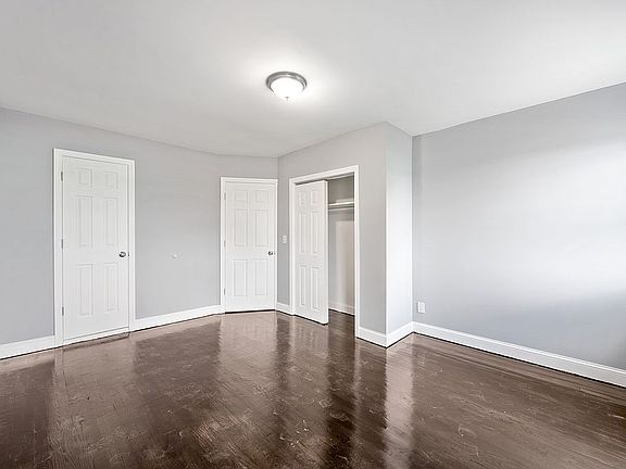 4th image of 5601 Avenue J