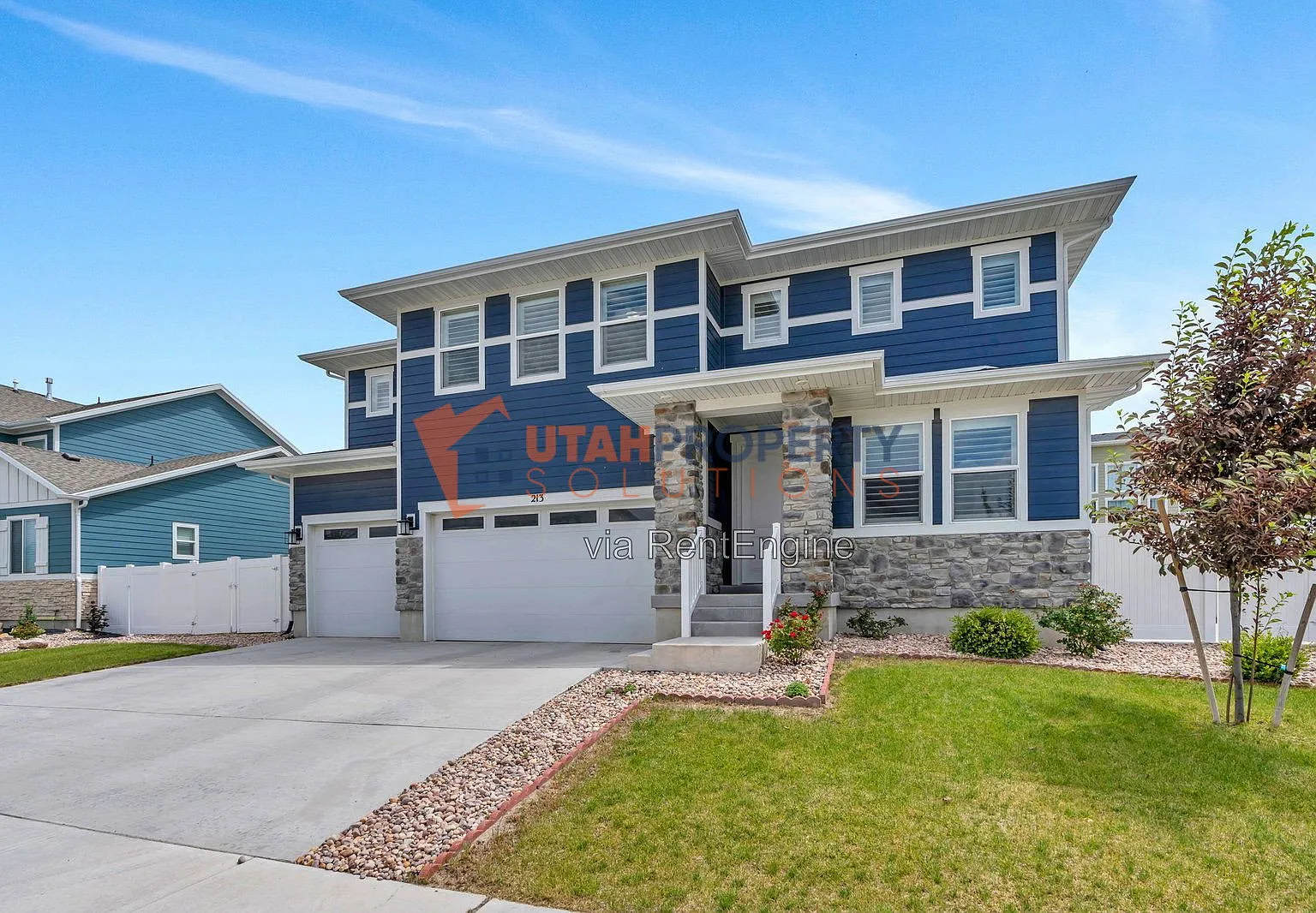 5 bed, 3.0 bath, 4831 sqft, $3,425 — Photo 3