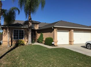 1134 Cardinal Ln, Kingsburg, CA