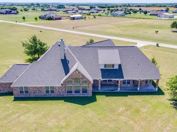 6550 Lucky Spur Ln, Sanger, TX 76266