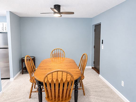 5th image of 491 W Central St APT D1
