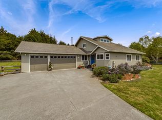 1615 Prairie Hawke Ct, McKinleyville, CA 95519