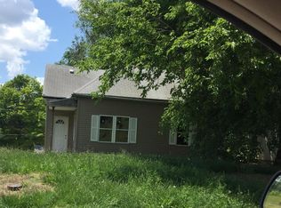 2528 S 16th St, Saint Joseph, MO 64503