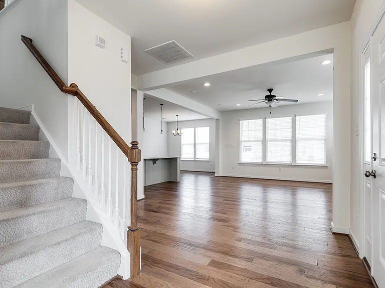 5610 Benoni Ct — Photo 5