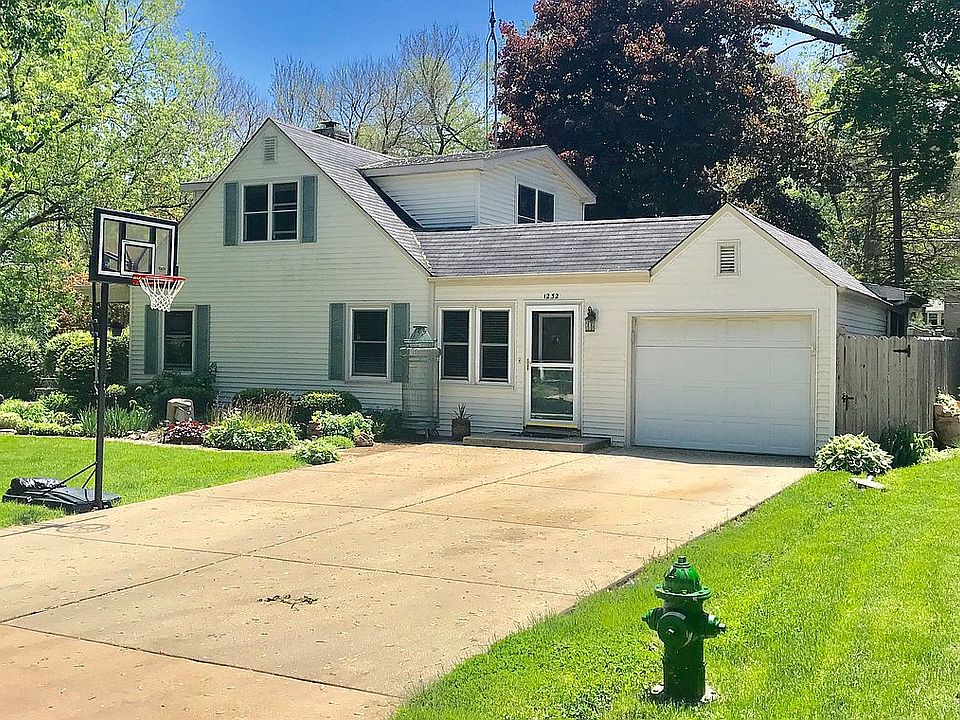2nd image of 1232 Brandywine Cir