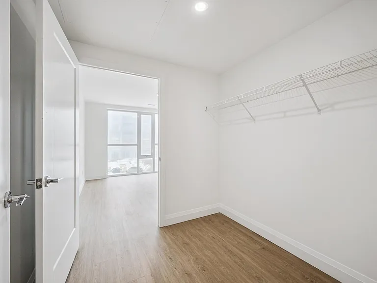 410 Westhaven St — Photo 86
