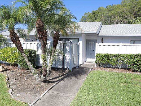 1389 Pine Ridge Cir E #D8