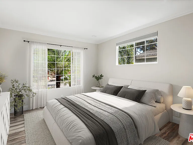 4747 Cartwright Ave — Photo 6