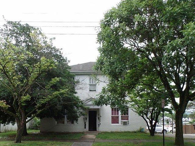 1st image of 284 W Valley St
