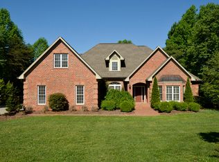 2135 Stone Ridge Pl, Winston Salem, NC 27107