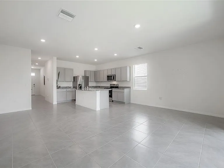 16701 Maude Dr — Photo 17