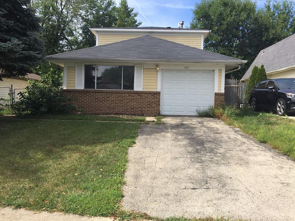 1st image of 235 Essex Ct