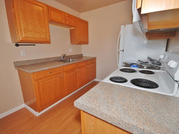 334 Grand Blvd APT 5