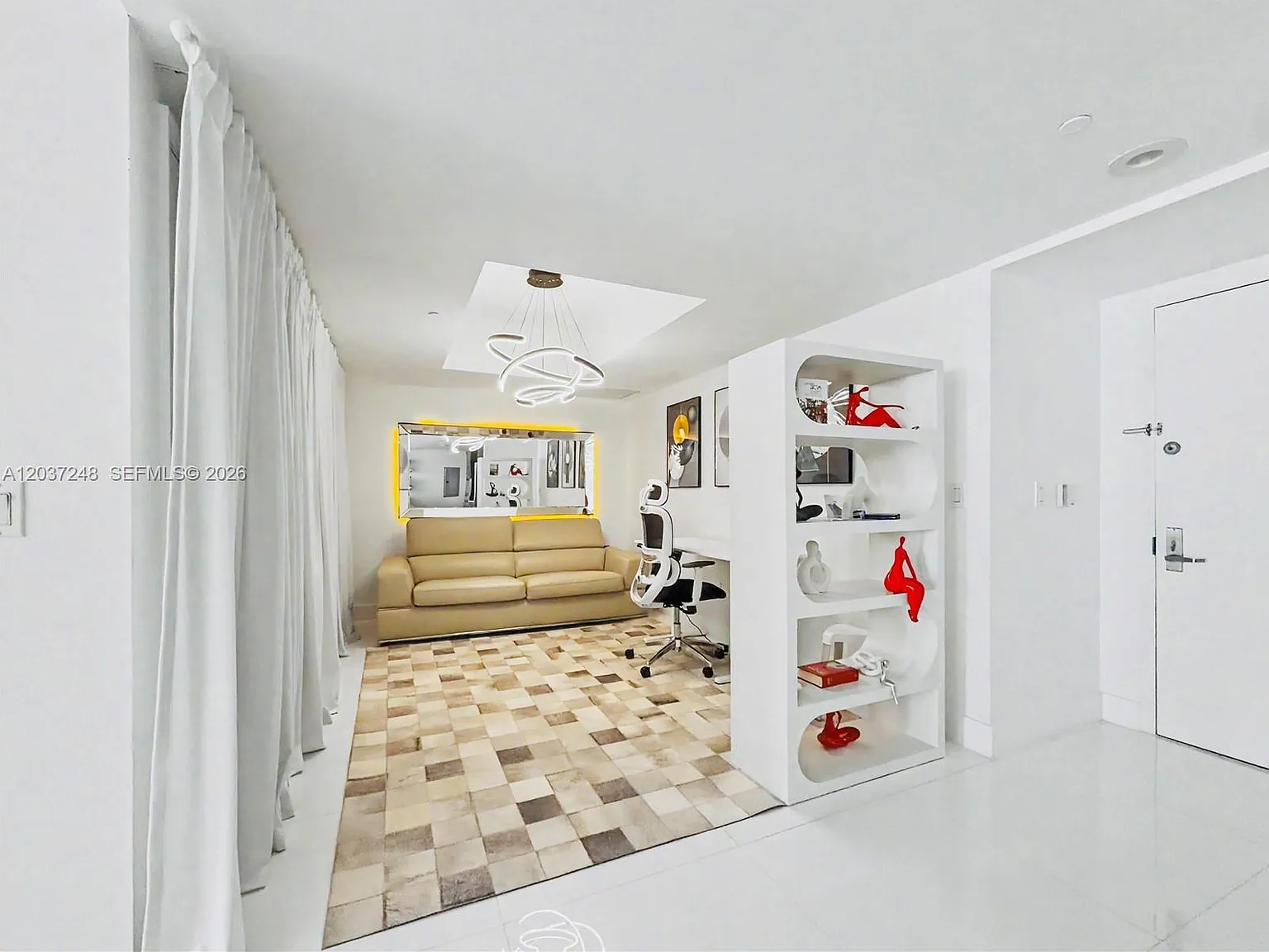 Iconbrickell Condo No 1 — Photo 3