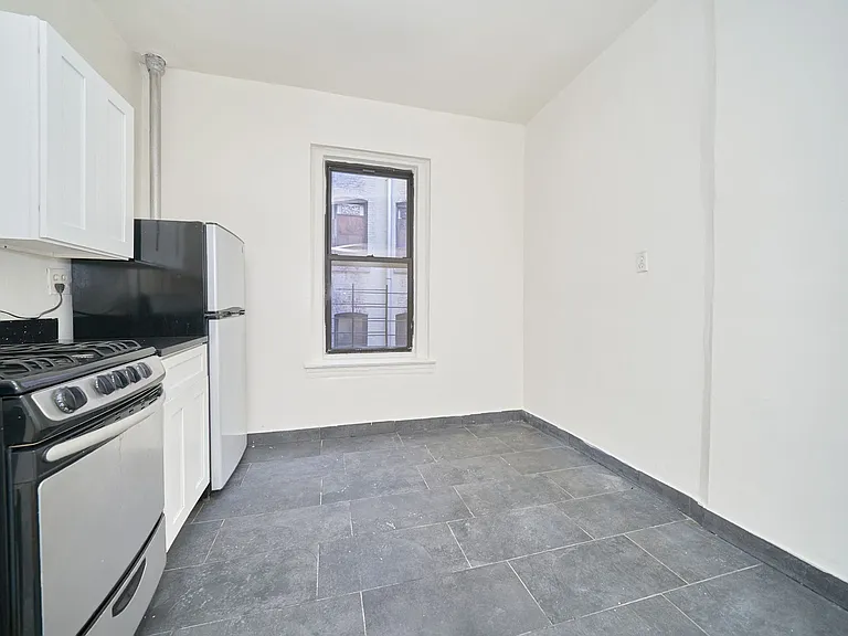 579 W 177th St #51 — Photo 2