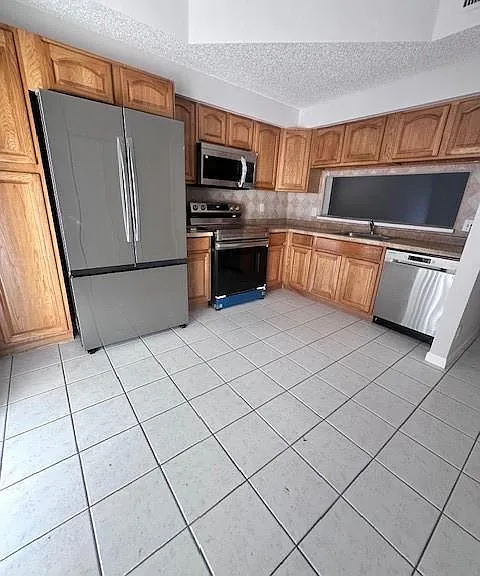9874 NW 57th Mnr #9874 — Photo 3