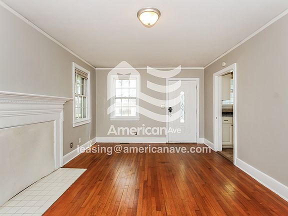 1552_004_living_room_4.jpg