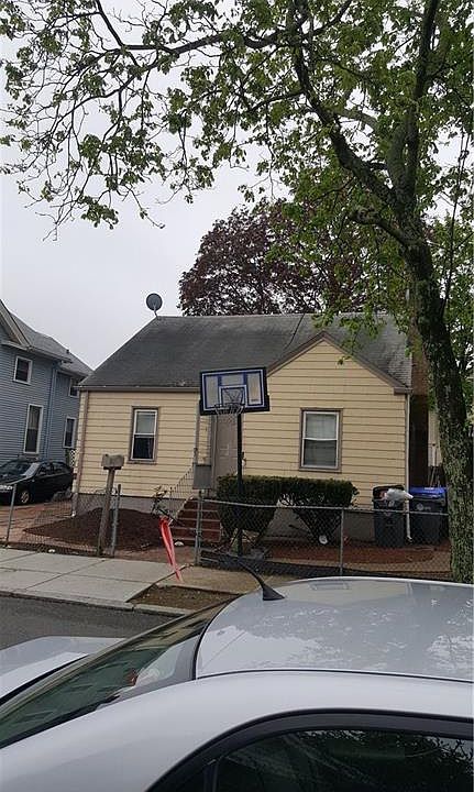 2nd image of 162 Whitmarsh St