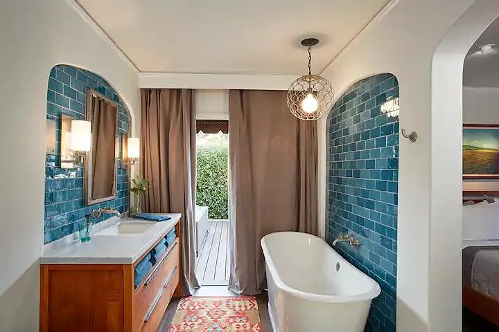 1685 N Hill Ave — Photo 20