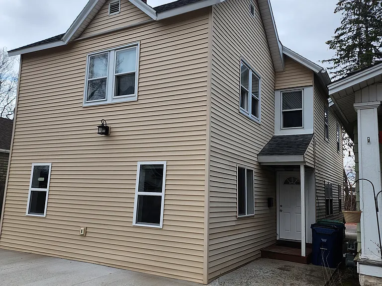 209 N 2nd Ave #L — Photo 17
