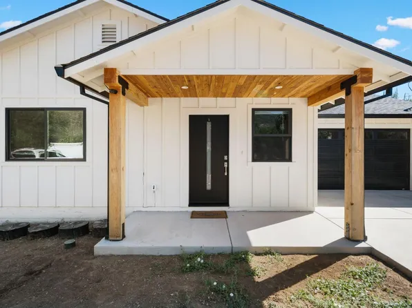 12127 Mead Road, Middletown, CA 95461