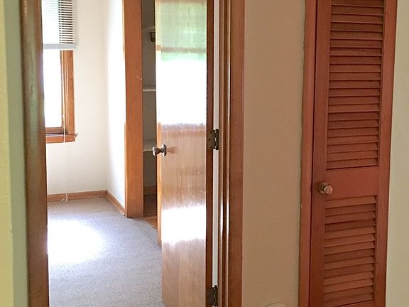 4th image of 400 Mimosa Ct #6