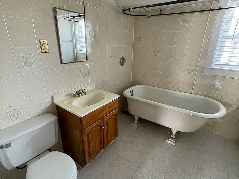 7404 Rhode Island Ave #2 — Photo 2