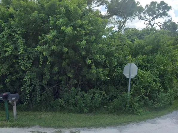 3900 PINEVIEW DRIVE LOT 82, SEBRING, FL 33870
