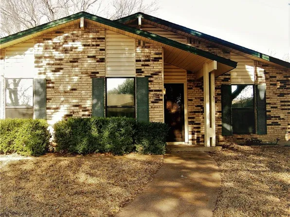2310 Denmark Dr, Garland, TX 75040