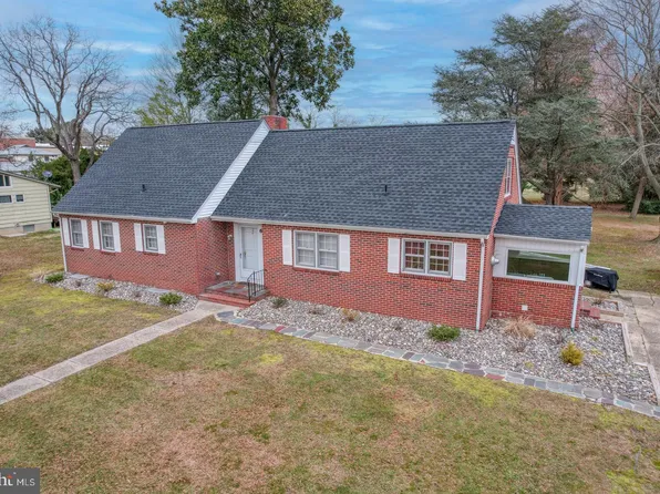 6 Maple Ave, Ridgely, MD 21660