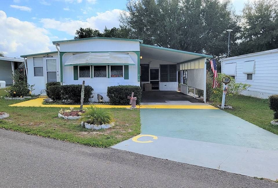 1st image of 216 Green Haven Ln W