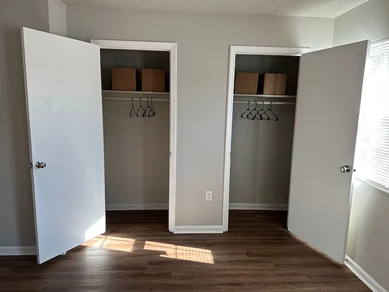 1100 Pineland Ave #5D — Photo 16