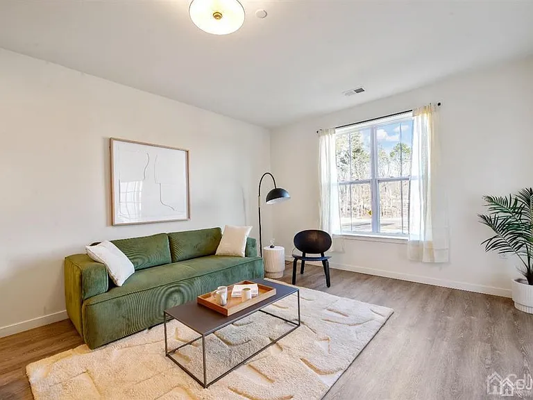 1 Nolan Way #JR — Photo 8