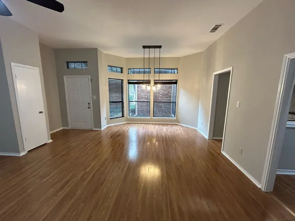 2512 Mallard Cv, Carrollton, TX 75006