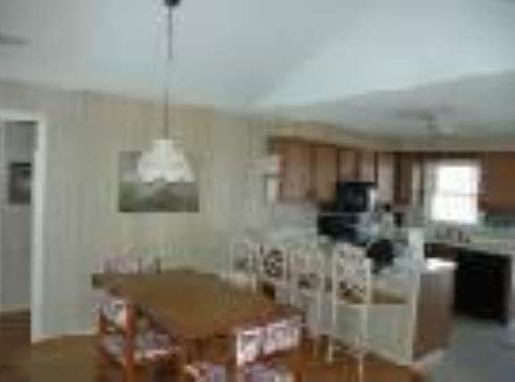 3rd image of 2509 W Beach Dr