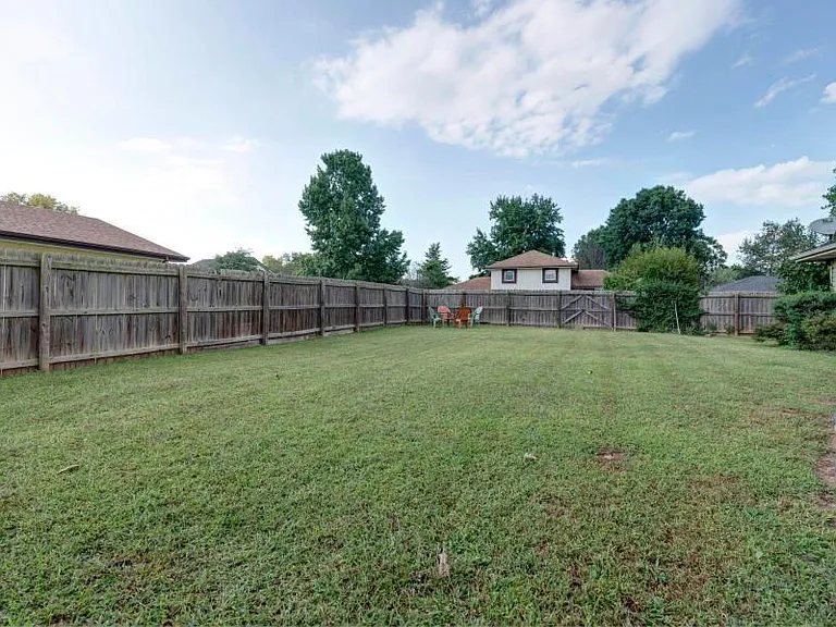 5505 S Clay Ave — Photo 10