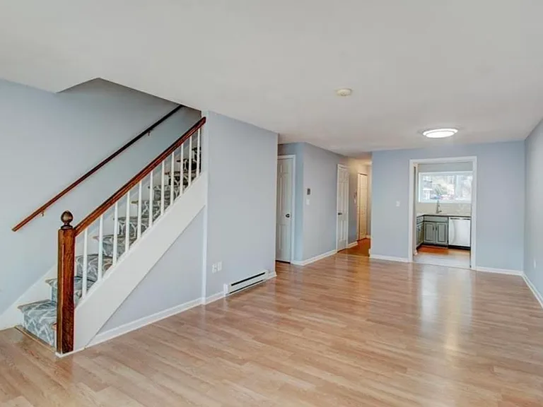 Natural light throughout