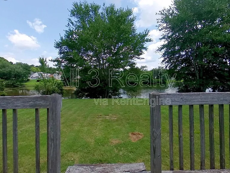 133 Harbour Lake Dr — Photo 17