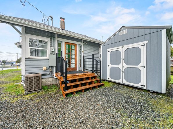 401 2nd St NE, Puyallup, WA 98372