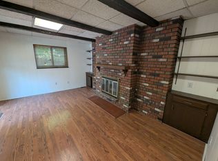 6635 Kenwood Dr, Saint Louis, MO 63121