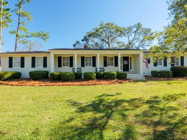 2401 Pinecliff Dr, Valdosta, GA 31602