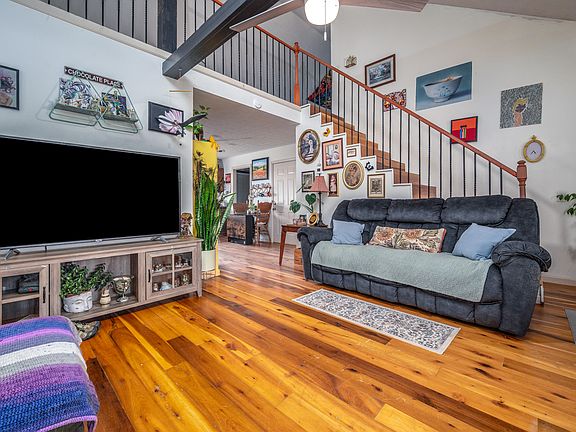 2nd image of 55 Mitchell Ln