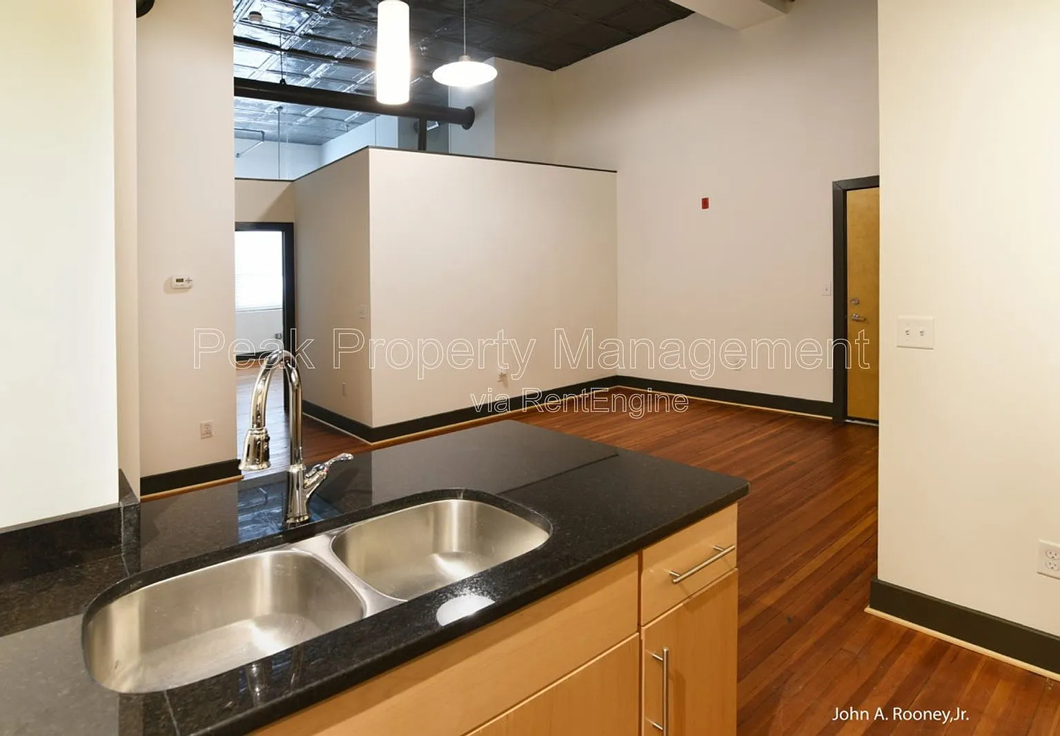 2 bed, 2.0 bath, 840 sqft, $1,699 — Photo 4