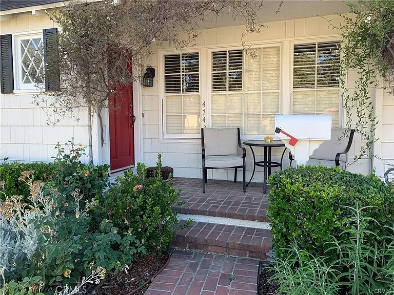 4743 Halbrent Ave — Photo 3