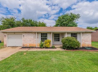 1114 Crane Dr, Euless, TX 76039