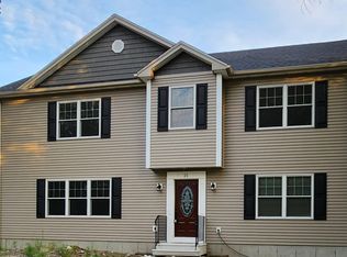 21 Montana Ave, Coventry, RI 02816